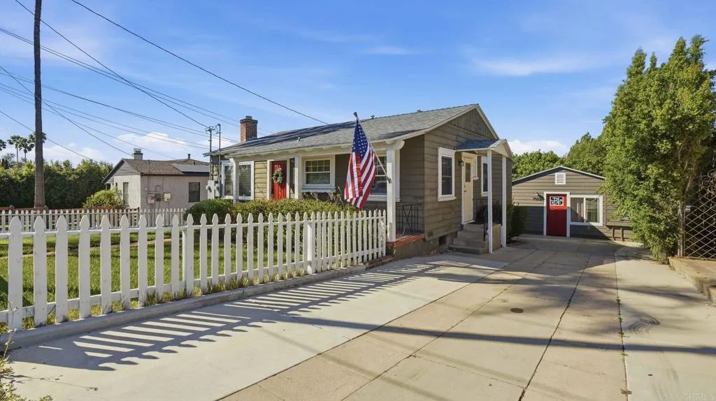 https://cdn.realtyfeed.com/cdn/127/306731016/88727ade7f8ac26b5b40e0feb1d18494.webp