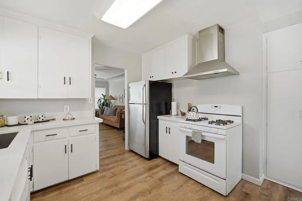 https://cdn.realtyfeed.com/cdn/127/306731016/d193261237c5cef5a628520f9b74ebb4.webp