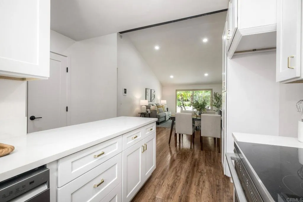 https://cdn.realtyfeed.com/cdn/127/306731026/6dff465c37bd2b77825c83795cc0eb4f.webp