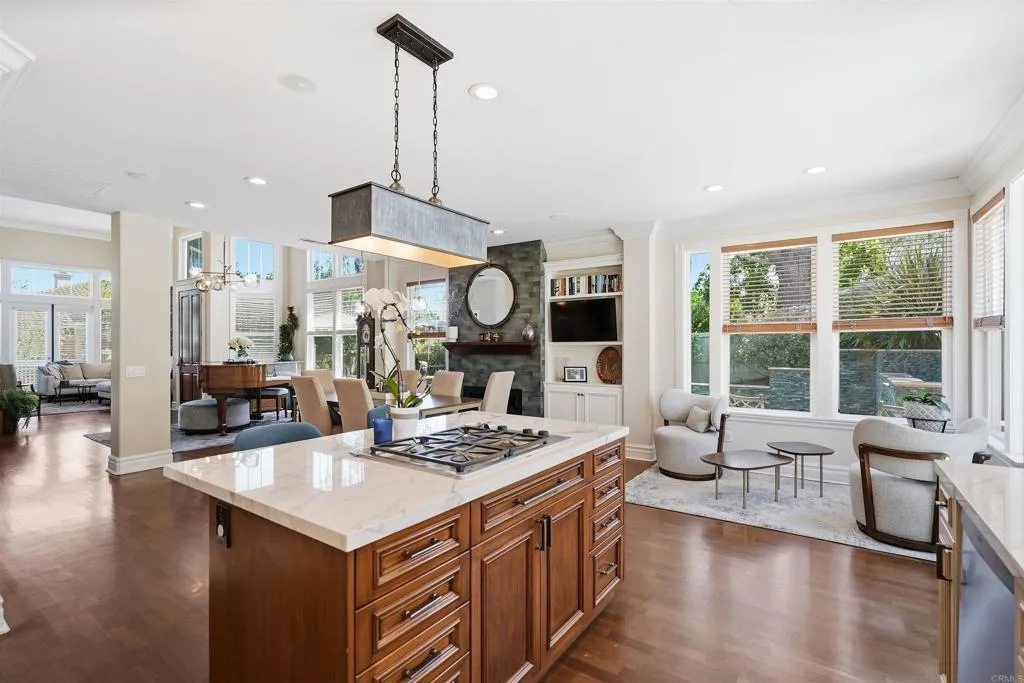 https://cdn.realtyfeed.com/cdn/127/306731044/e8eccb5b2e56dea343dfcf0f77b4108b.webp