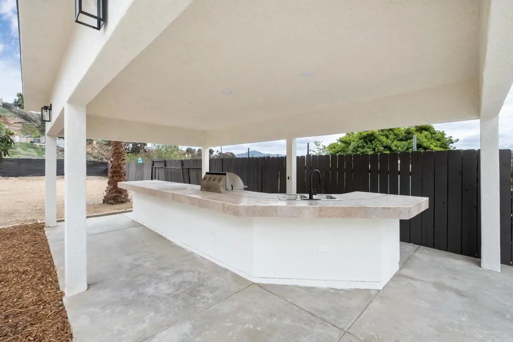 https://cdn.realtyfeed.com/cdn/127/306731088/4cfc66bc884b89a0b0fe08c2b33c78dd.webp