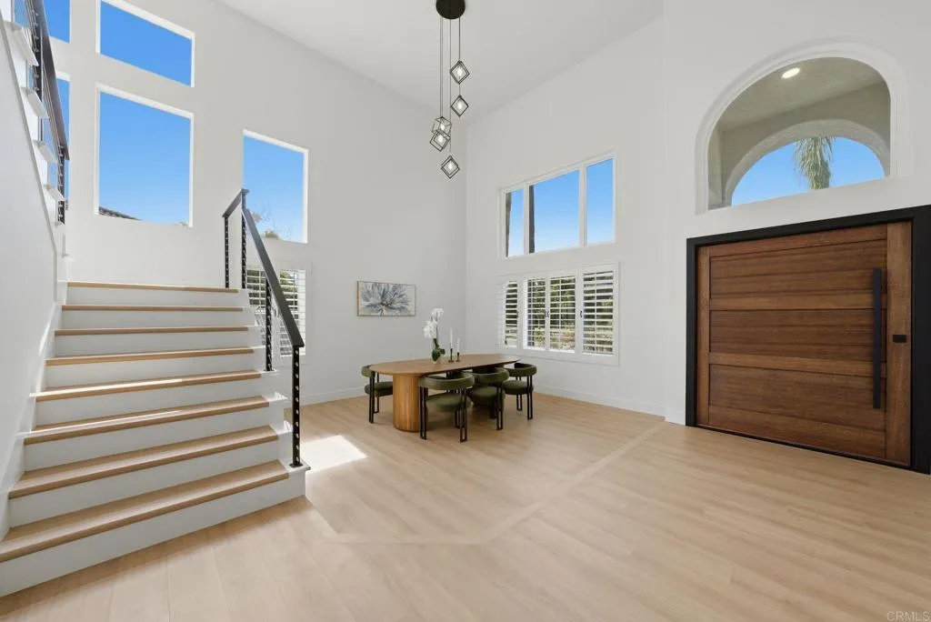 https://cdn.realtyfeed.com/cdn/127/306731119/16cd39273918d4718ed1b0e5461816c5.webp
