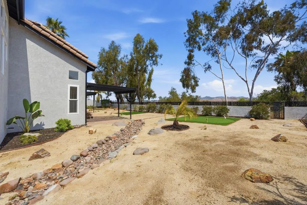 https://cdn.realtyfeed.com/cdn/127/306731119/34318ba442b89f8e9e9589bc87fffc80.webp