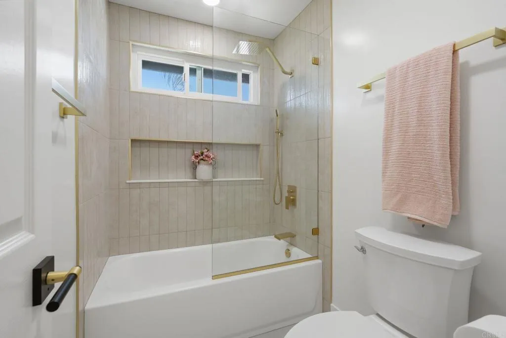 https://cdn.realtyfeed.com/cdn/127/306731119/866d5ecbc0610303d37fd75c429ab173.webp