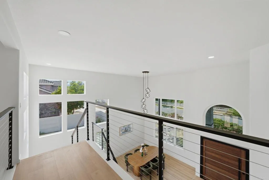 https://cdn.realtyfeed.com/cdn/127/306731119/dcd15138322eb4bd6bf1d9b0ecde01d5.webp