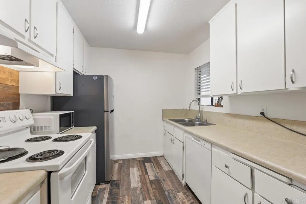 https://cdn.realtyfeed.com/cdn/127/306731122/d715f2f62a834dc8cbd84127fe62d1a8.webp