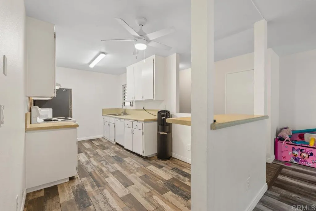 https://cdn.realtyfeed.com/cdn/127/306731122/e56cba7e4190c482b83dc61c8e0dd512.webp