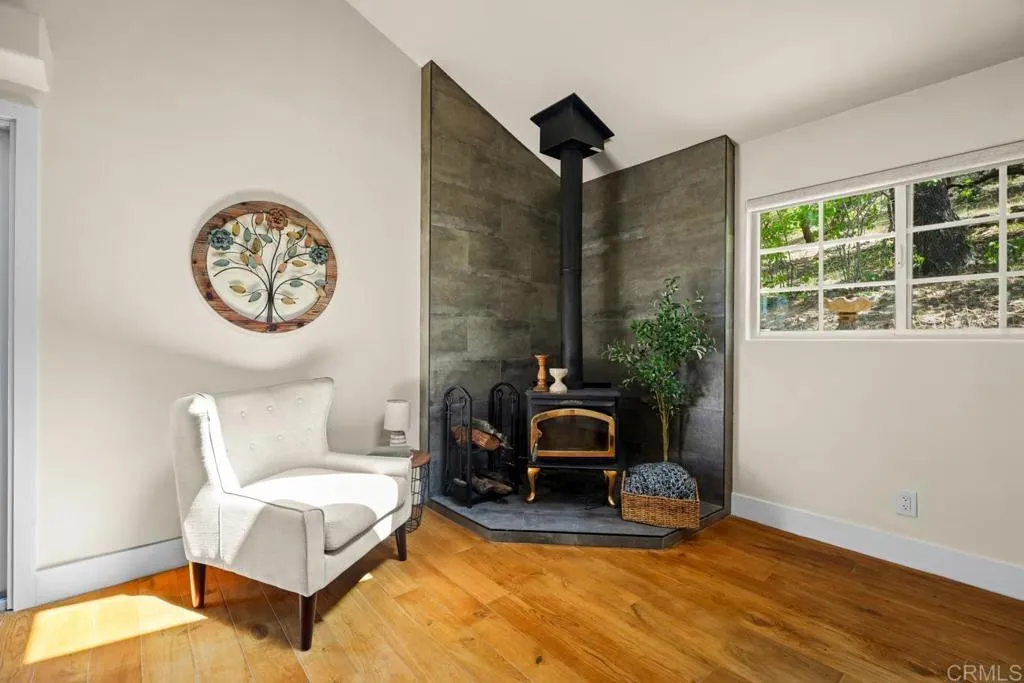 https://cdn.realtyfeed.com/cdn/127/306731125/628b499c1df637b251fc6538b01dd839.webp