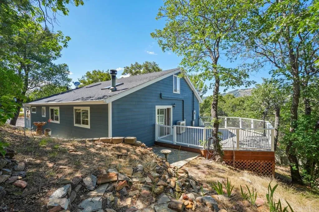 https://cdn.realtyfeed.com/cdn/127/306731125/898284ff7fa97508e916ce065c28a290.webp
