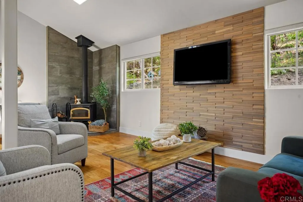 https://cdn.realtyfeed.com/cdn/127/306731125/f74c080476bd706cbd3d2a13711aec47.webp