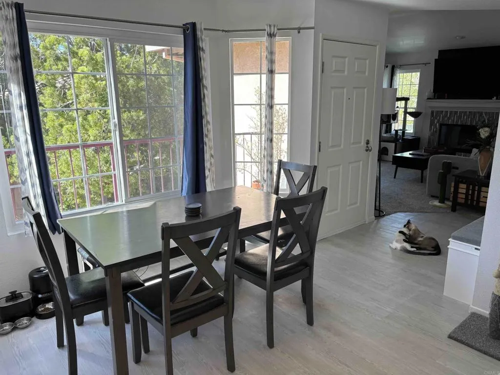 https://cdn.realtyfeed.com/cdn/127/306731155/99b107f65a8535b04db6e270d0fe20db.webp