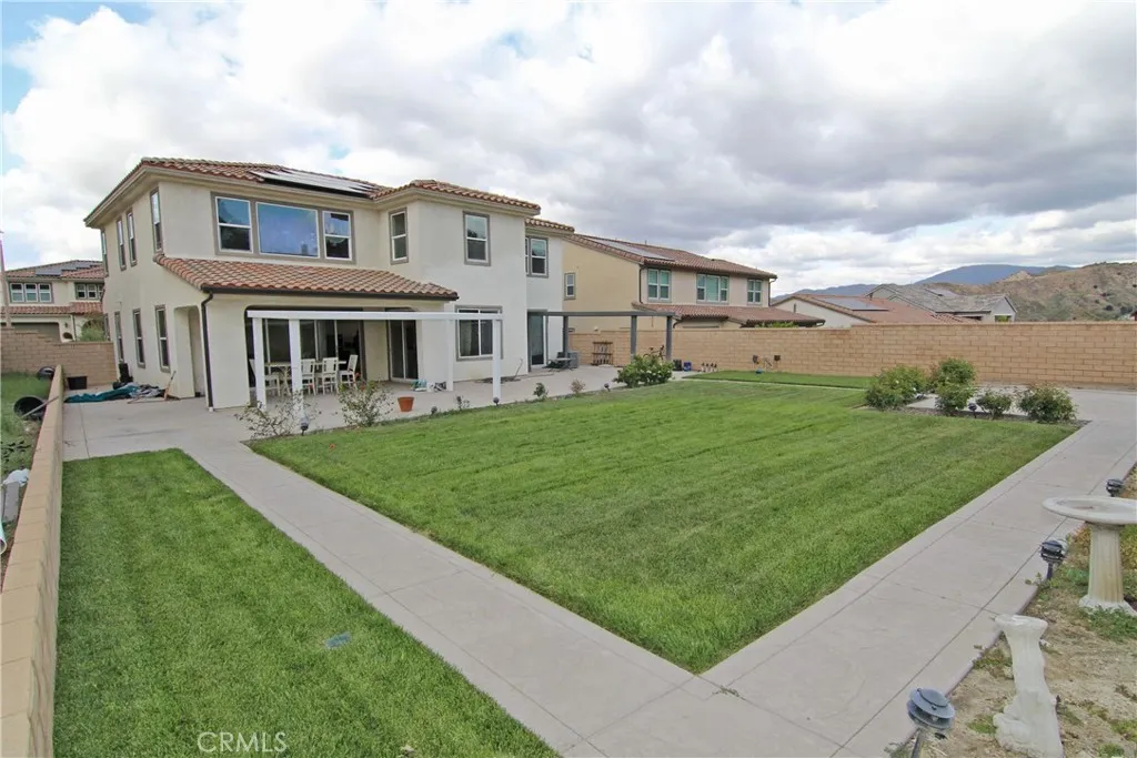 25085 Cypress Bluff Drive, Canyon Country, CA 91387 - Photo 2 of 50, Canyon Country, CA