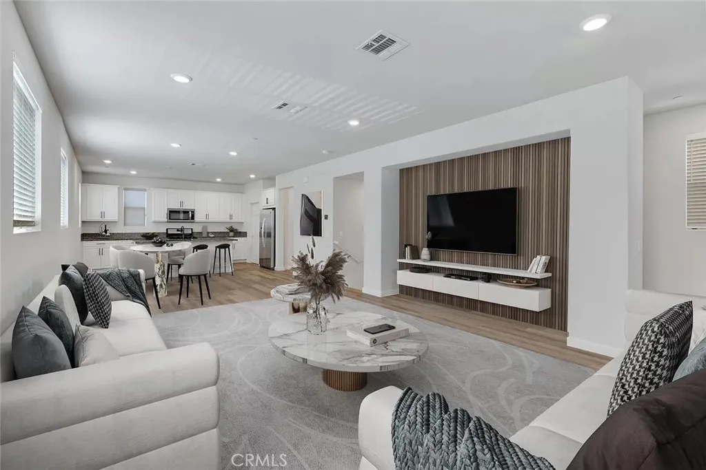 Van Nuys, CA 91405