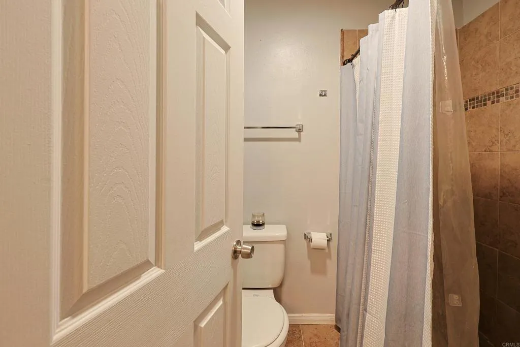 https://cdn.realtyfeed.com/cdn/127/306731247/0ebeb3b39d84c78cfd554fd3bbc76f2d.webp