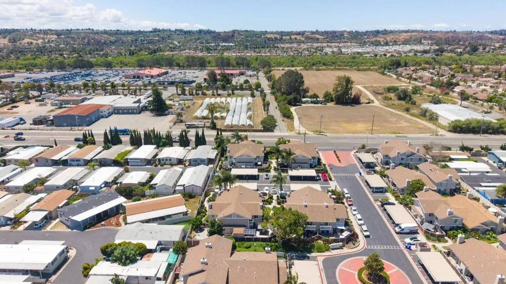 https://cdn.realtyfeed.com/cdn/127/306731247/278e3d077da3d10776fa7b3a6f040a36.webp