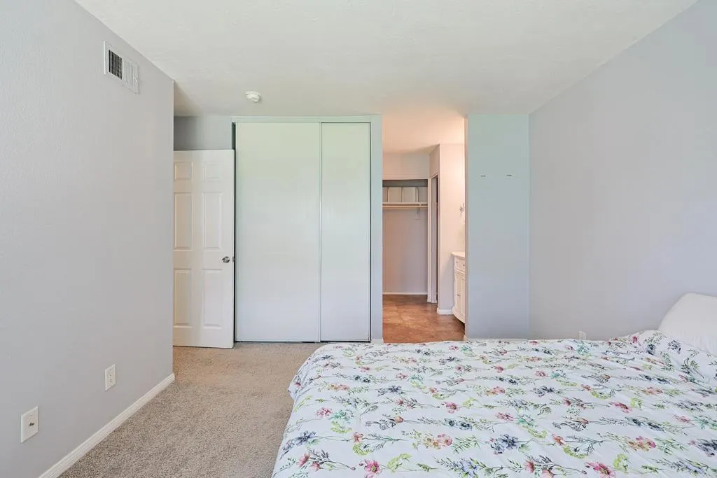 https://cdn.realtyfeed.com/cdn/127/306731247/2d3806b02832ff44f72e28d06c23730b.webp