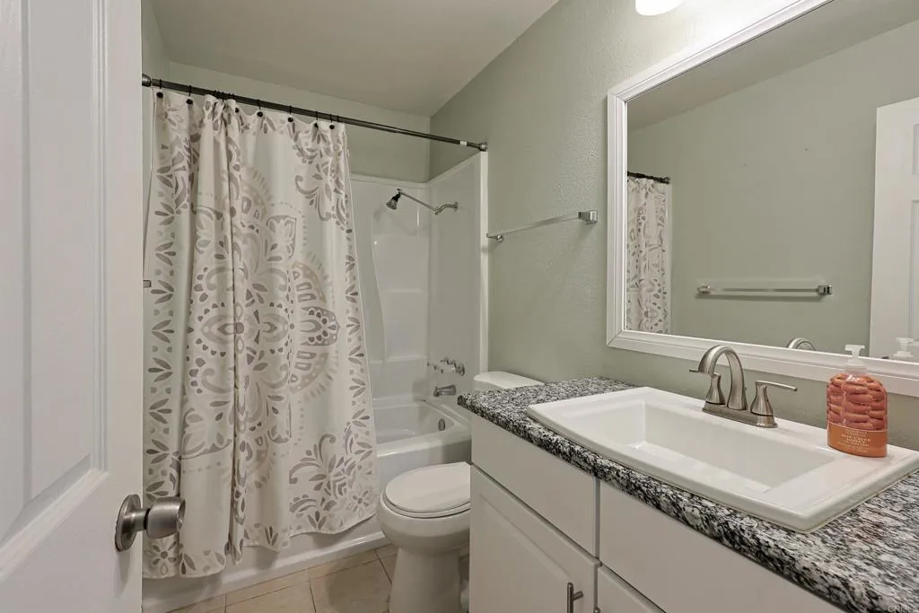https://cdn.realtyfeed.com/cdn/127/306731247/7fee05411d248419c7c83f82d535a0a2.webp