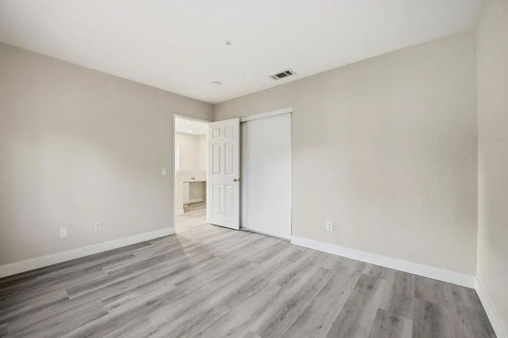 https://cdn.realtyfeed.com/cdn/127/306731248/4cc607fc60e70328bdccfa653f0be65b.webp