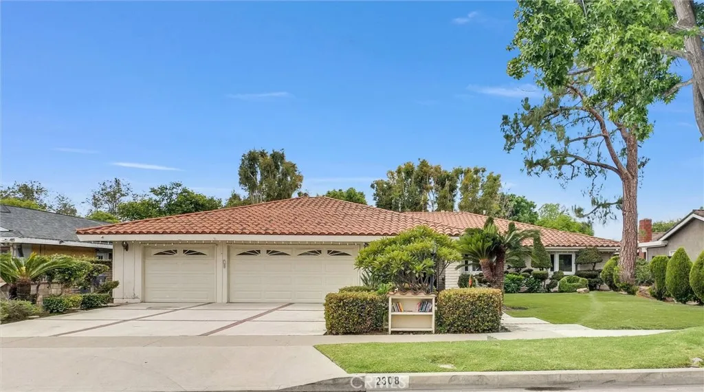 Santa Ana, CA 92706