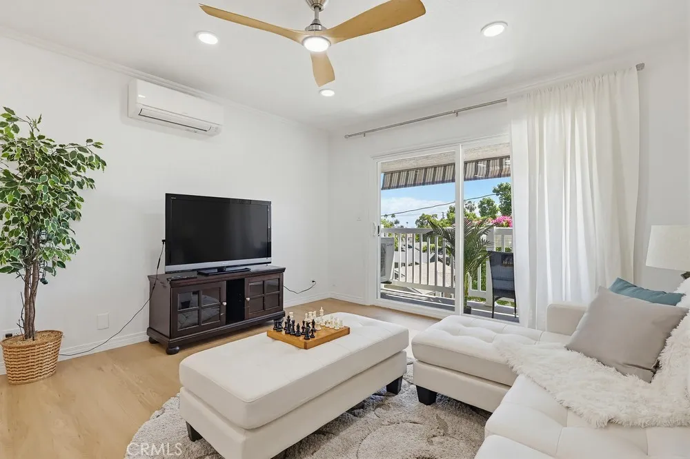 363 Newport Avenue Unit 302, Long Beach, CA 90814 - Photo 5 of 46, Long Beach, CA