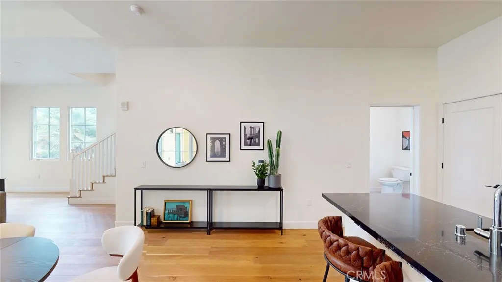 1878 E Walnut Street Unit 203, Pasadena, CA 91107 - Photo 2 of 27, Pasadena, CA