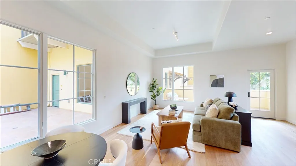 1878 E Walnut Street Unit 203, Pasadena, CA 91107 - Photo 5 of 27, Pasadena, CA