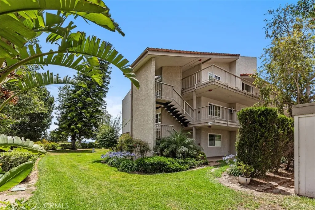 3365 Punta Alta Unit 3f, Laguna Woods, CA 92637 - Photo 3 of 25, Laguna Woods, CA