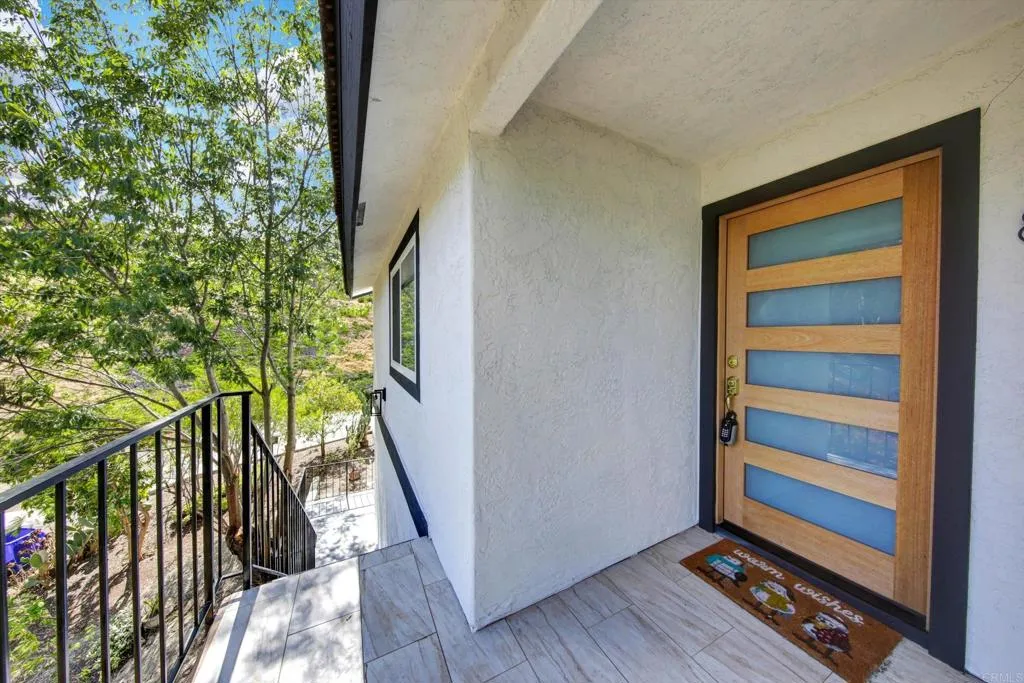 https://cdn.realtyfeed.com/cdn/127/306731408/0444406da091143201eccedc112ccbb5.webp