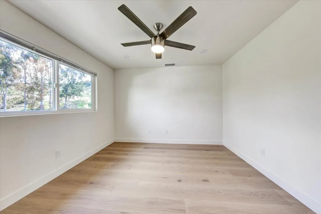 https://cdn.realtyfeed.com/cdn/127/306731408/659d0ccd9b1d22b4c4c85adf2cb36772.webp