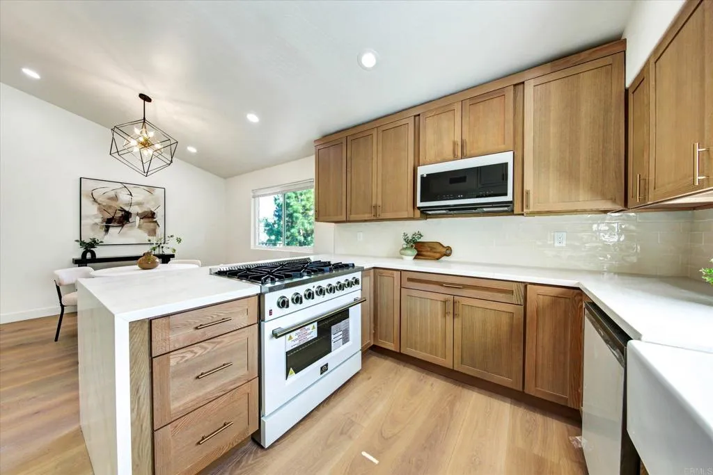 https://cdn.realtyfeed.com/cdn/127/306731408/6a619544d98d19523fc5e0792c16aa24.webp