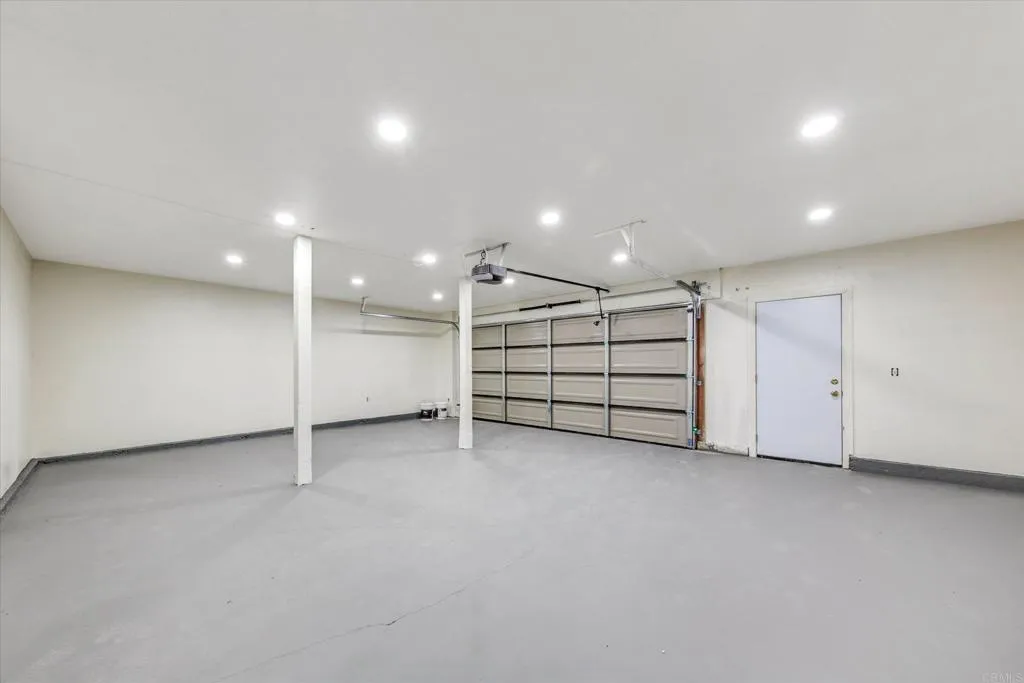 https://cdn.realtyfeed.com/cdn/127/306731408/dd376bf76871c614abbca0e97d1b6916.webp