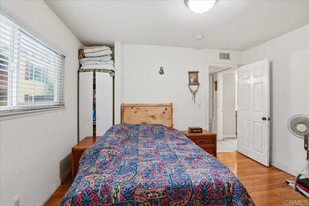 https://cdn.realtyfeed.com/cdn/127/306731448/a79cd43ba87f3a60a10c448ec83985f8.webp