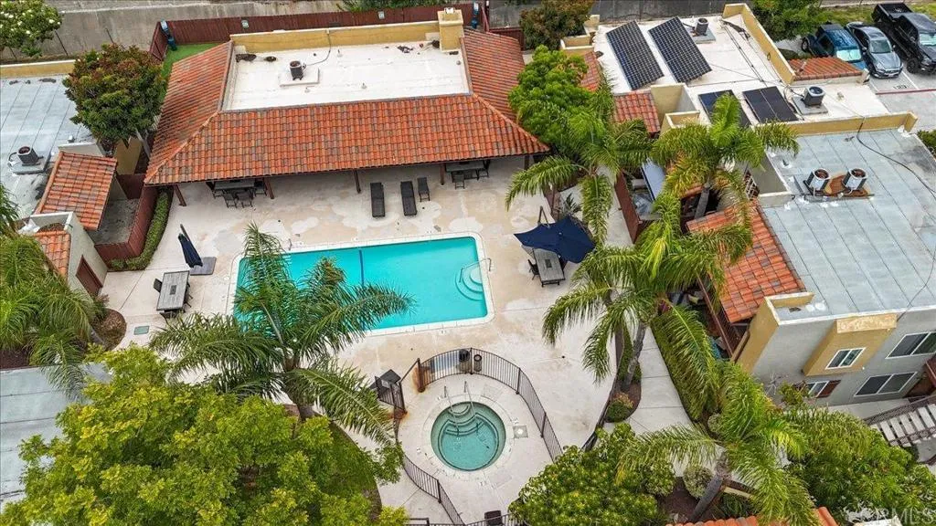 https://cdn.realtyfeed.com/cdn/127/306731448/b522eb0dd9ae972da4fb3999e9b36a74.webp