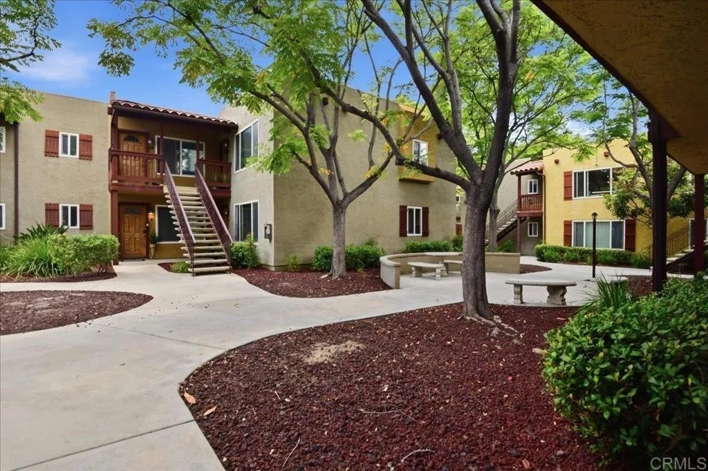 https://cdn.realtyfeed.com/cdn/127/306731448/da8178a0b111f1961fb1cac2106e0f96.webp