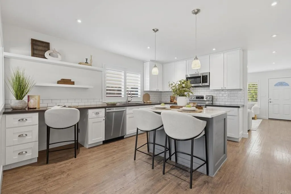 https://cdn.realtyfeed.com/cdn/127/306731455/23148b9df31350db82ff4c84464a436b.webp