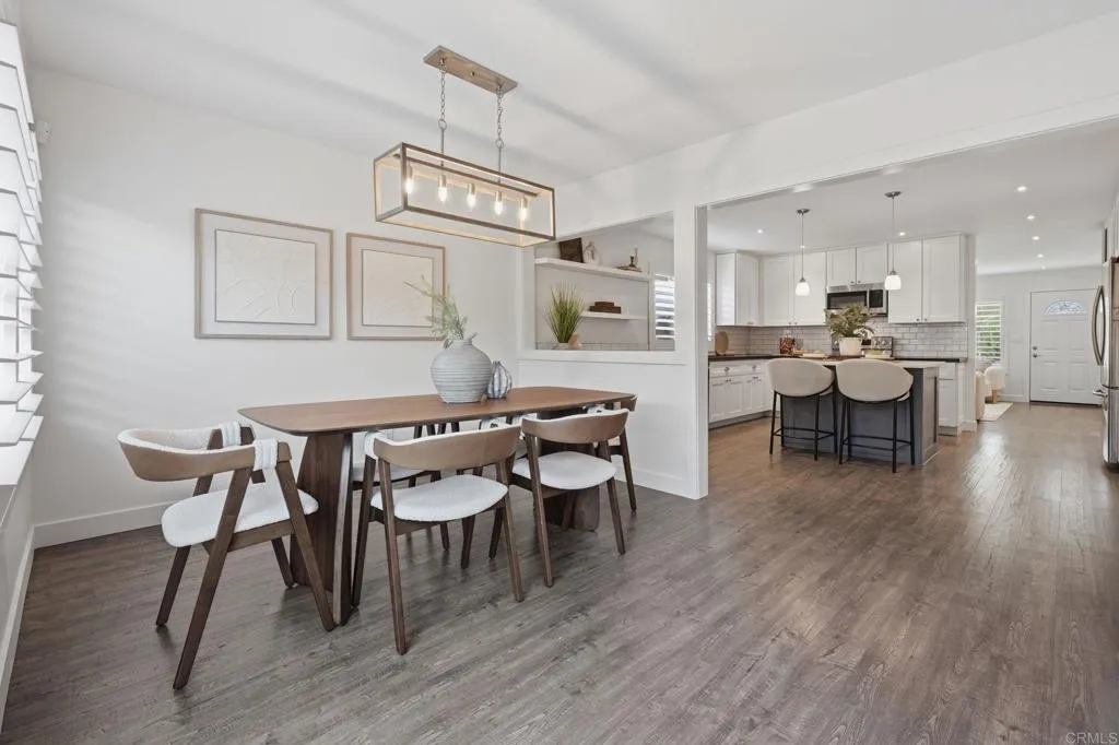 https://cdn.realtyfeed.com/cdn/127/306731455/3e6cb19c190a24b48bc90f1ea7febb2f.webp