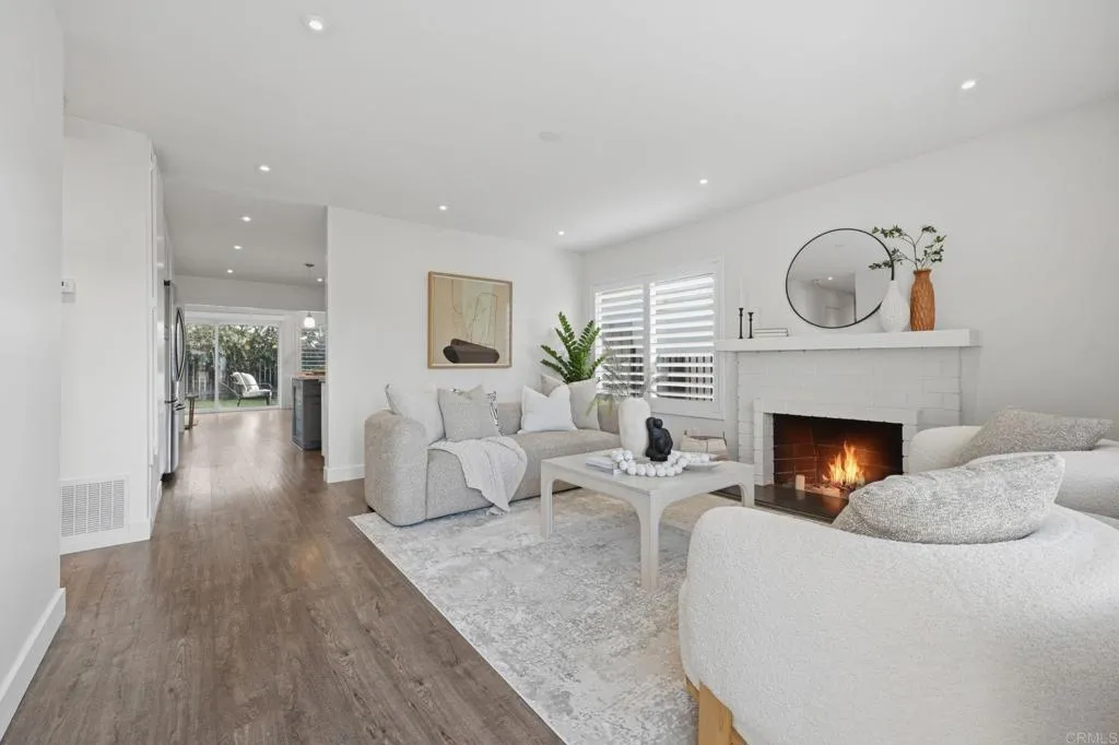 https://cdn.realtyfeed.com/cdn/127/306731455/5365cf451d1b190142d017f351cc846f.webp