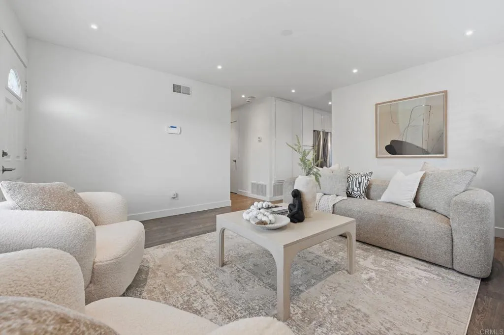 https://cdn.realtyfeed.com/cdn/127/306731455/5f676bfce9b4e80963d62887b72491f2.webp