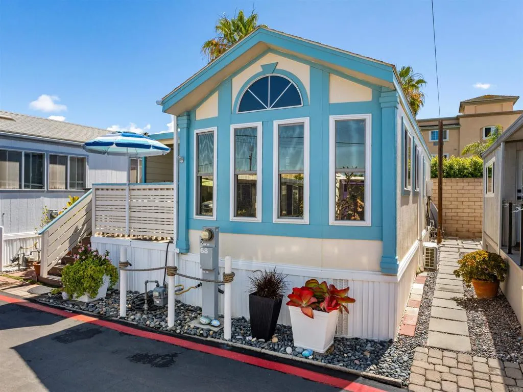 https://cdn.realtyfeed.com/cdn/127/306731469/2e5e5ce5e1fd8f5238043284c01a2cb3.webp