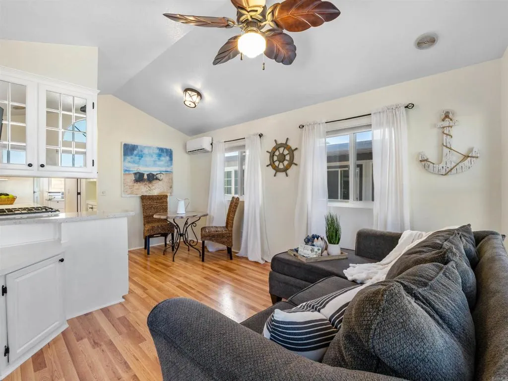 https://cdn.realtyfeed.com/cdn/127/306731469/64ac9b8b77260f9093e8d278726d37ff.webp