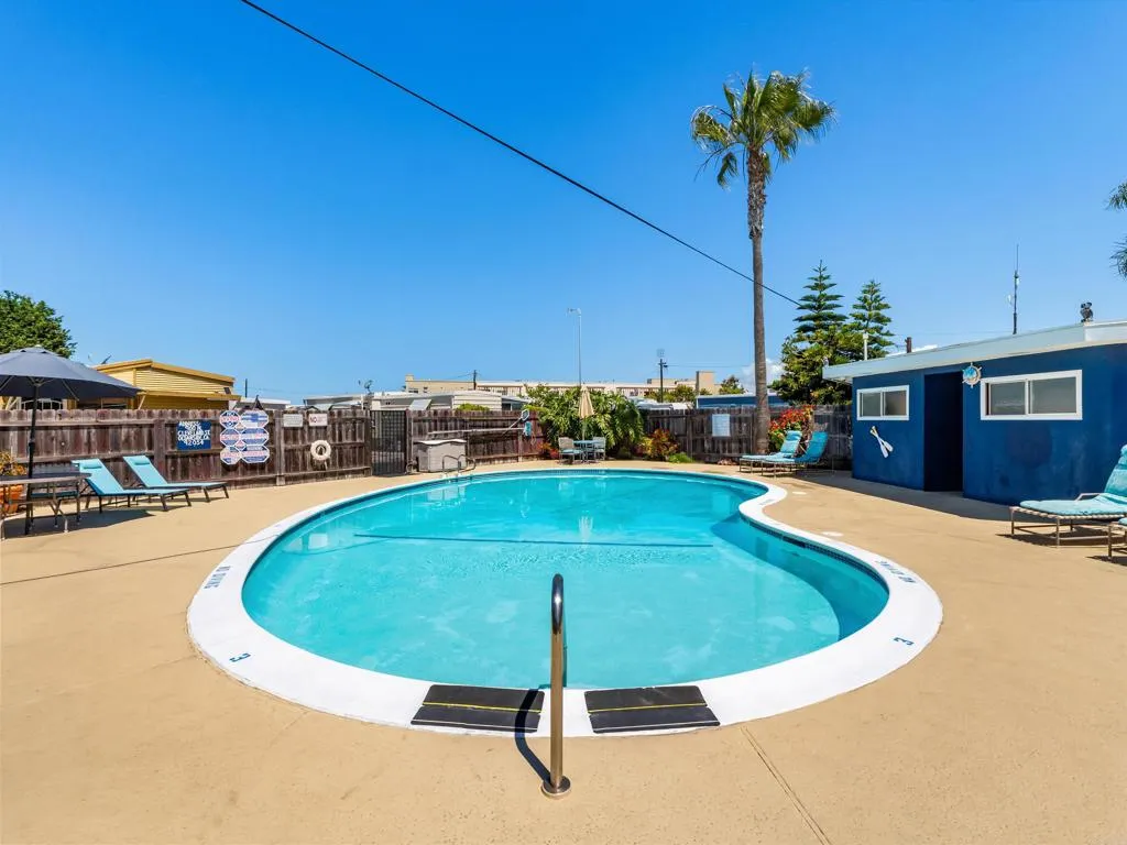 https://cdn.realtyfeed.com/cdn/127/306731469/90b76ed7b0eed8f1944a47e85b5dbdf4.webp