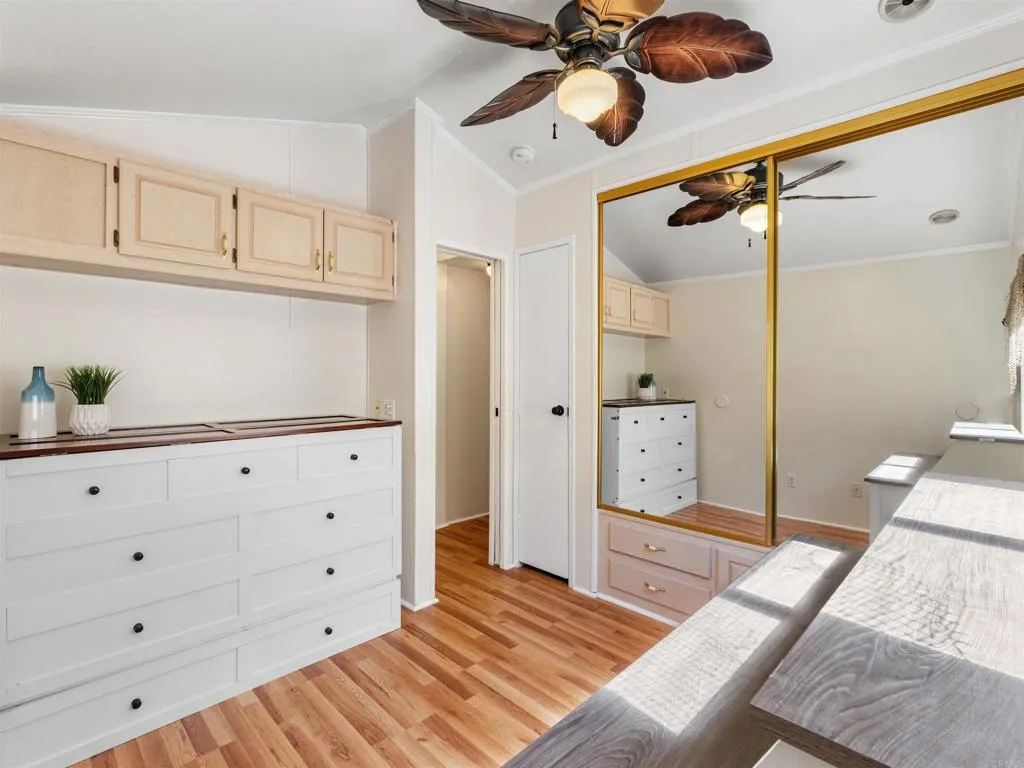 https://cdn.realtyfeed.com/cdn/127/306731469/c740d9c17d1ecd59bdb729f18b6c60df.webp