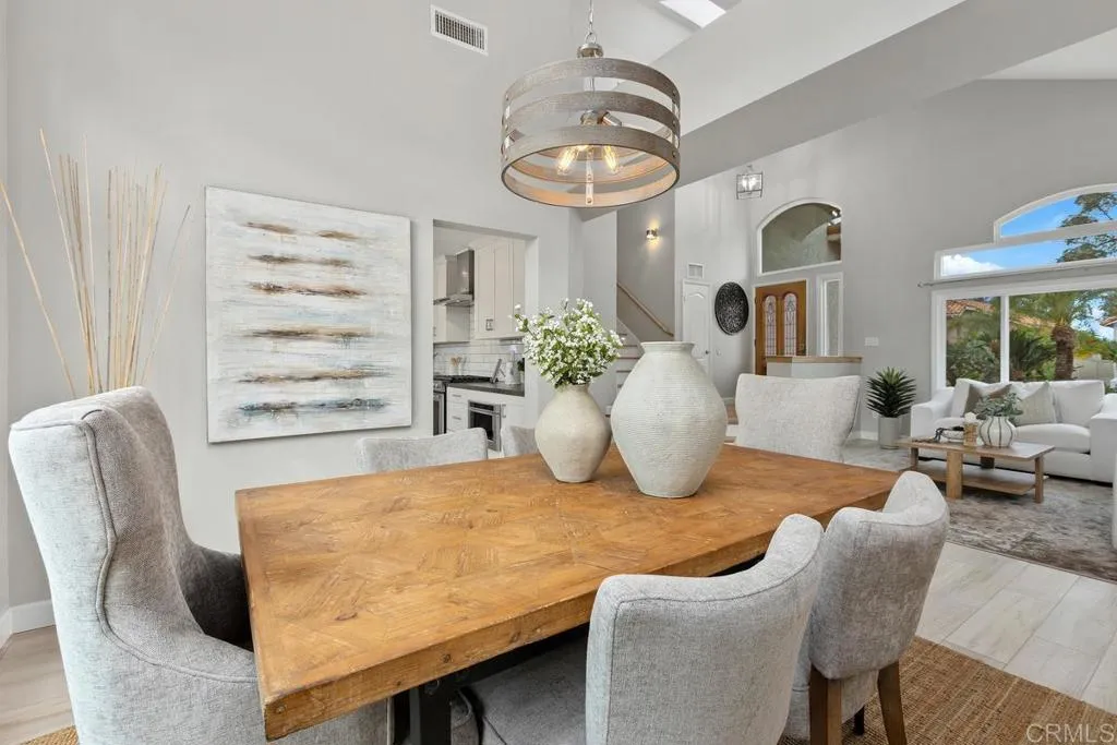 https://cdn.realtyfeed.com/cdn/127/306731473/25204dbdd493da833fc7e0ea614526d0.webp