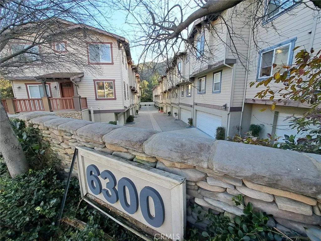 6300 Honolulu Avenue Unit 101, La Crescenta, CA 91214 - Photo 2 of 32, La Crescenta, CA