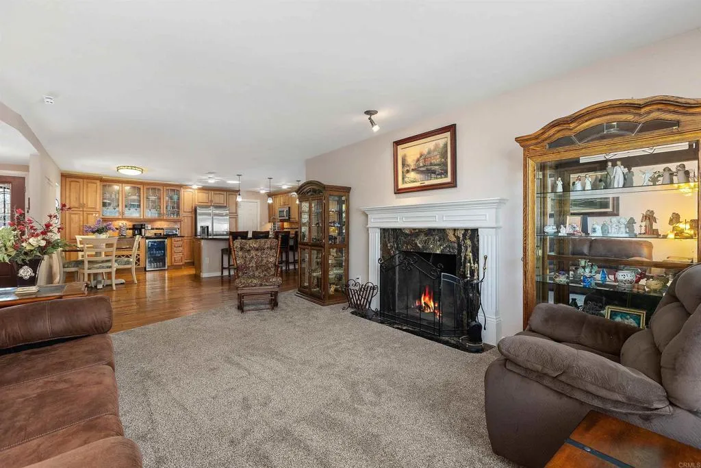 https://cdn.realtyfeed.com/cdn/127/306731501/54cdc1cdb620f060a0a6191755e8931c.webp