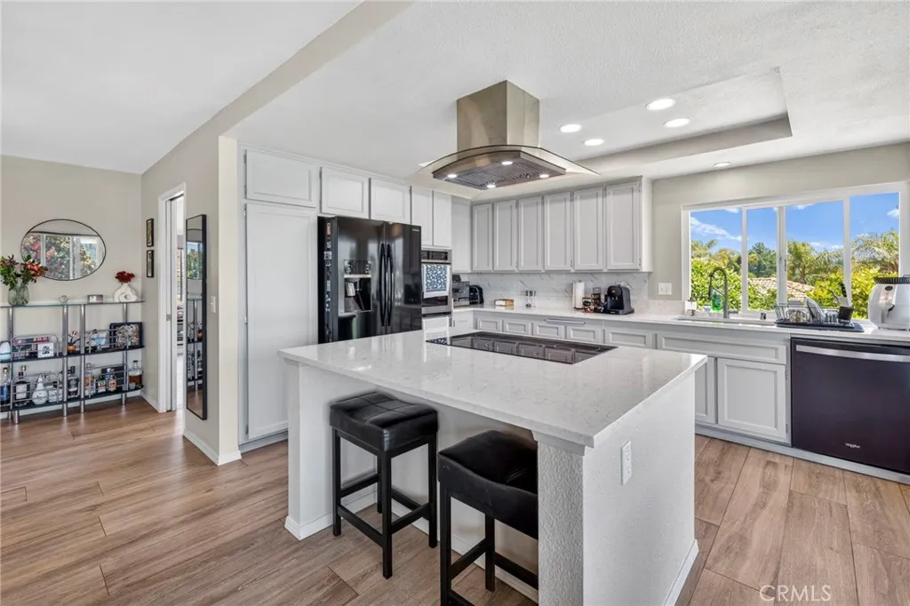https://cdn.realtyfeed.com/cdn/127/306731539/13352b5a8e2035e0f60c3b4f02055a28.webp