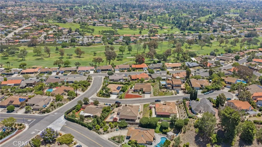 https://cdn.realtyfeed.com/cdn/127/306731539/39cc2aa49cde43b81db0a734a00ae99b.webp