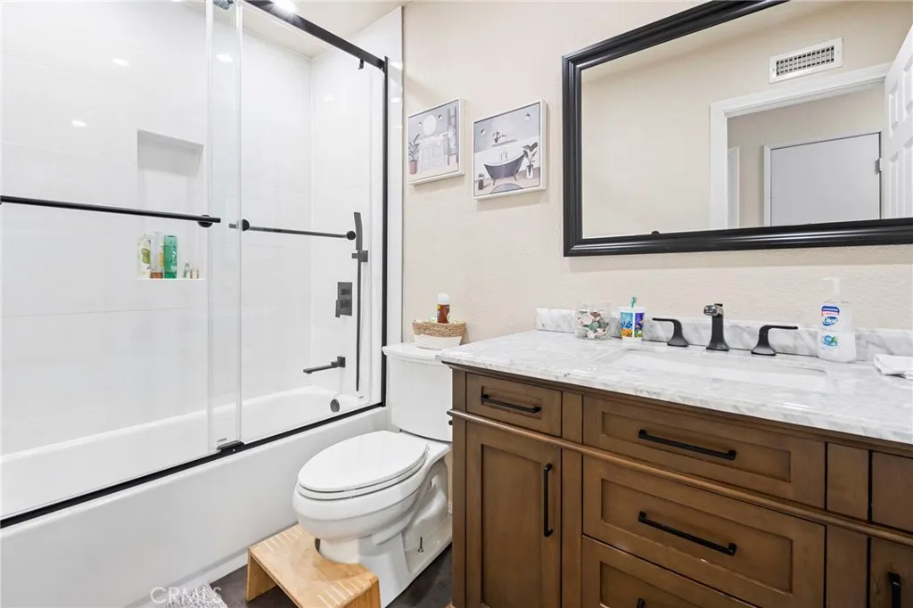 https://cdn.realtyfeed.com/cdn/127/306731539/433fdbd8861f37335ef42f0b7ae496d5.webp