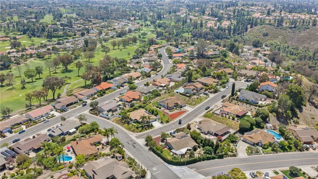 https://cdn.realtyfeed.com/cdn/127/306731539/5aaf45b9a9f47c8cc4f9d44e35004eba.webp