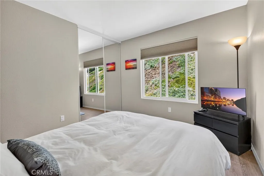 https://cdn.realtyfeed.com/cdn/127/306731539/71d106e5aa2321026e2c50bf7c6631c2.webp